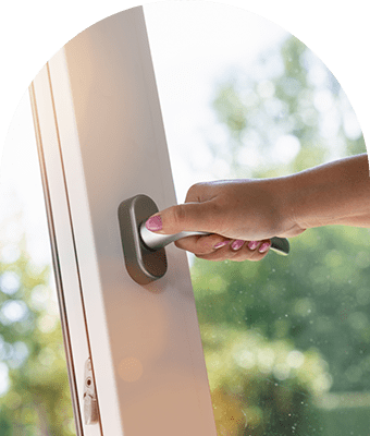 仲介業者を挟まないので、安価に施工ができます